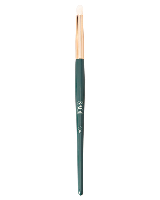 detailed eye makeup brush, soft round top pencil brush that blends effortlessly and glides along the eyes, polish off that professional flawless blend, Blend eyeshadow seamlessly, Smudge eyeliner precisely, Highlighting the inner corner of your eye